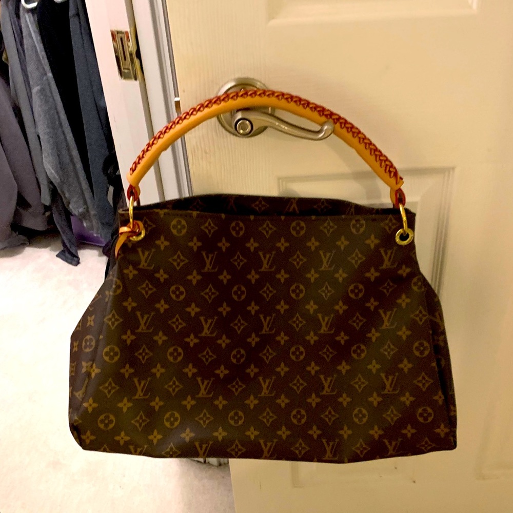 LV Artsy MM Monogram